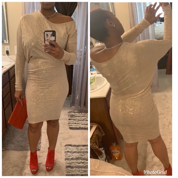 SEXY GOLD DRESS 👗 - Picture 3 of 3